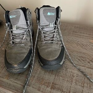 Denali Hiking Boots